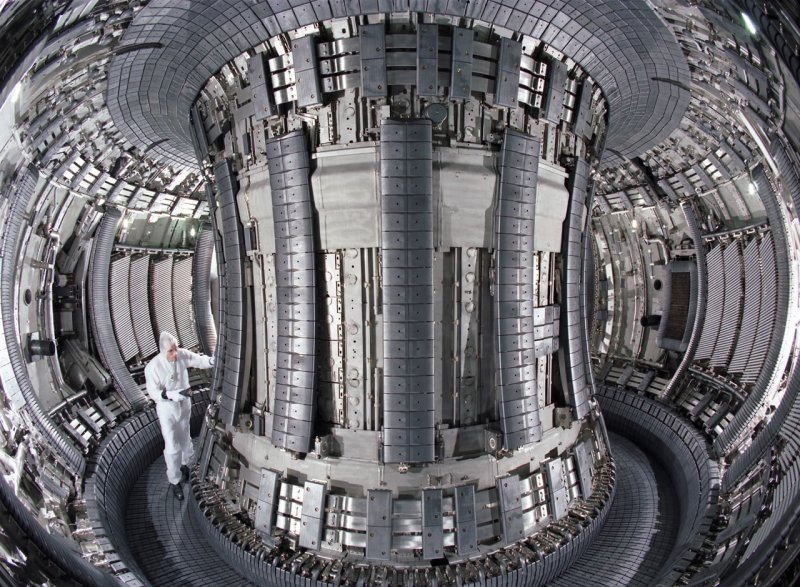 China to build world's first fissionfusion reactor "by 2030" Global