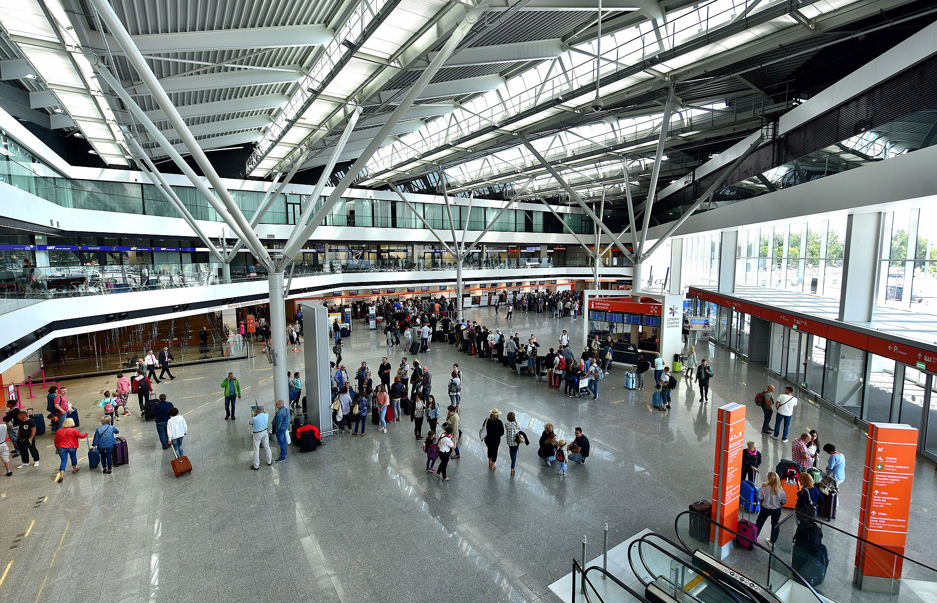 Poland starts assembling land for 7bn international airport Global