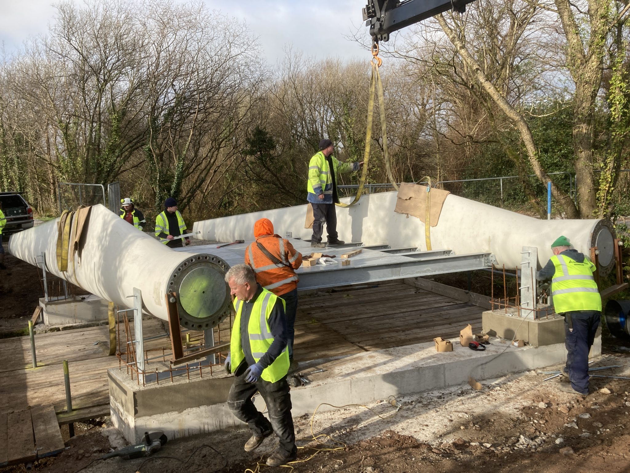 Old Wind Turbine Blades Repurposed As Irish Bridge Global wind-turbine-nacelle-lindy-energy