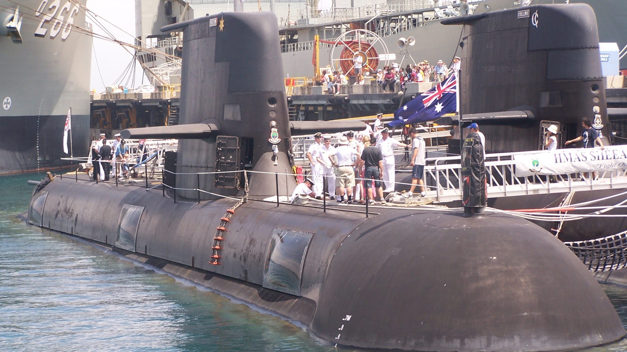 Australia to spend 7.4bn on nuclear submarine bases Global