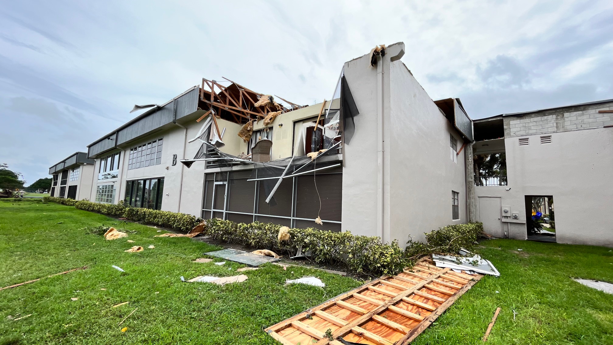 Damage caused by Hurricane Ian in Delray Beach, Florida, September 2022 (David Dellinger/National Weather Service of Miami/Public domain)