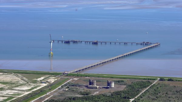 The Voslapper Groden handling facility at Wilhelmshaven, which is being expanded to import LNG (Ra Boe/CC BY-SA 3.0 DE)