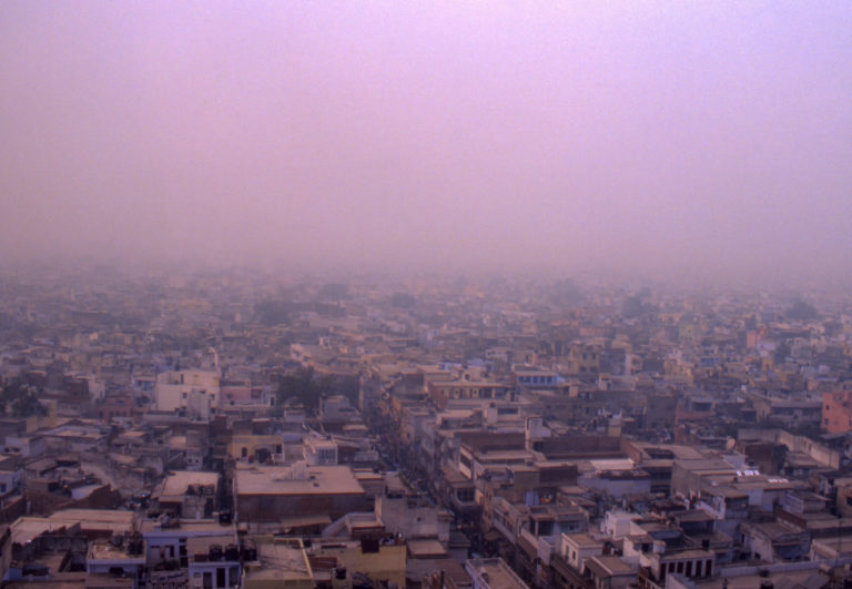Construction banned in Delhi due to pollution