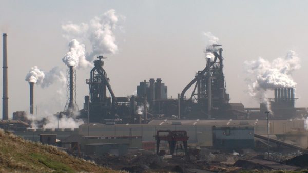 A traditional steel mill, like this one in the Netherlands, may use 95% more carbon than the planned Inkoo facility (Jesper Schoen /CC BY 2.5)
