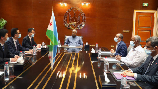 President Ismail Omar Guelleh presided at a meeting held before the signing of the memorandum (Government of Djibouti)