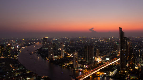 Mumbai at night (Ricoistda/Dreamstime)