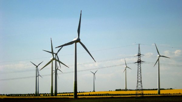 Turbines at the Bernburg windfarm in Saxony-Anhalt (Franzfoto/CC BY-SA 3.0)