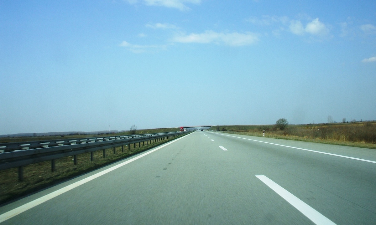 A highway in Serbia. The new 17km road will run between Brcko and Bijeljina, near the Serbian border (Ant83/Public domain)