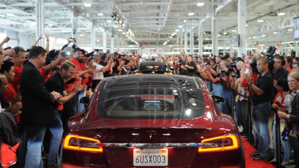 First deliveries of Tesla’s Model S at its factory in Fremont, California (Tim Draper/Steve Jurvetson/CC BY 2.0)