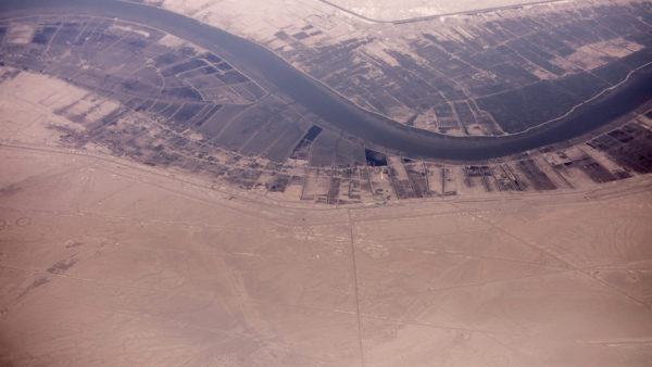 An aerial view of the Iran Iraq border near Basra (John Wollwerth/Dreamstime)