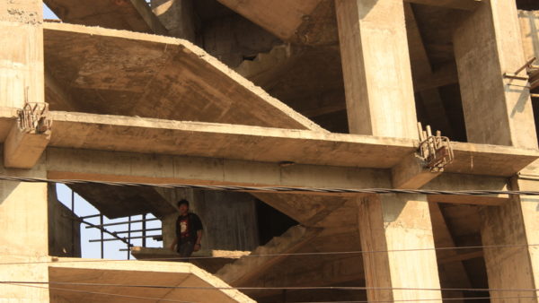 Construction work in Kathmandu (Isak Wiklund/Dreamstime)