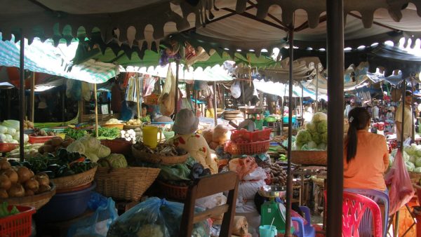 A market in Chau Doc City (Vyacheslav Argenberg/CC BY 4.0)