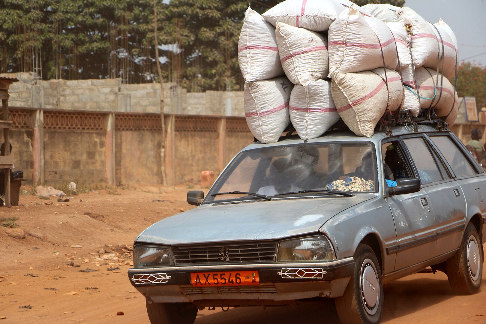 Fast modern highways are considered crucial to the development of West Africa’s economies (Degan Gabin /CC BY-SA 4.0)