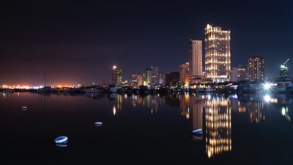 Manila Bay (Photo by Paolo Syiaco on Unsplash)