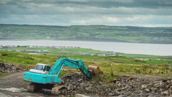 Construction in Ireland (Mark Gusev/Dreamstime)