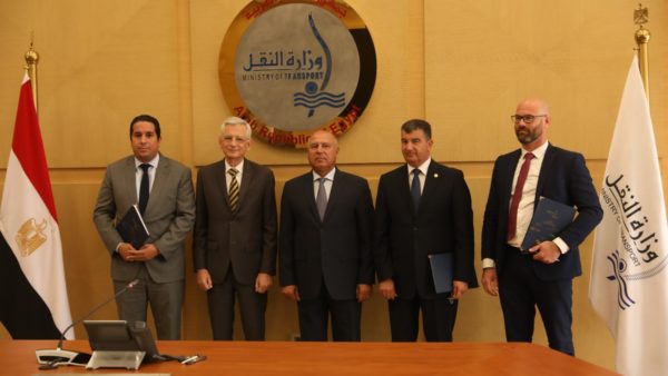 The signing ceremony was held in the presence of Egypt’s transport minister (centre) and France’s ambassador (second from right) (Egis)