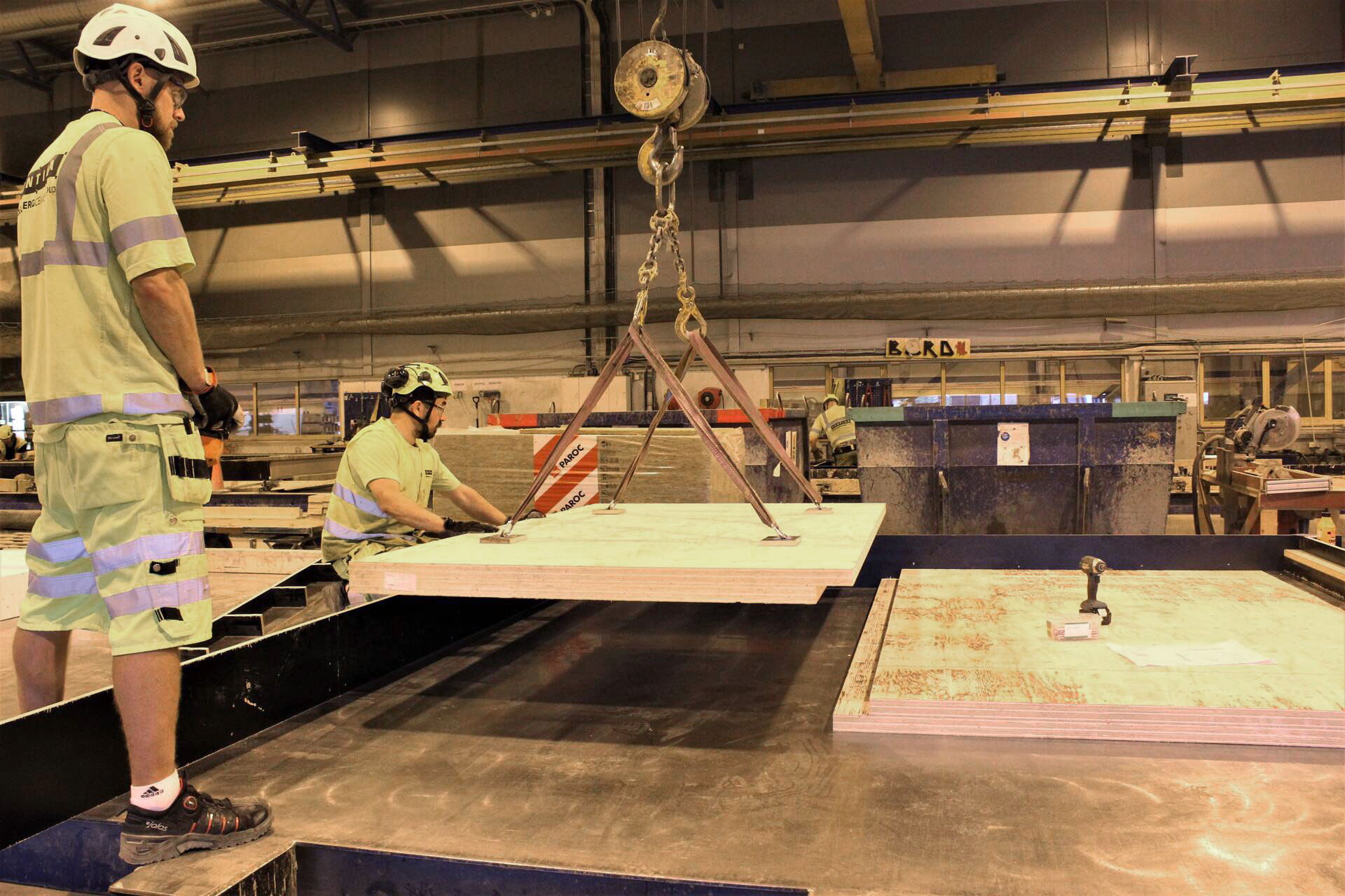 Adding the layer of laminated veneer lumber