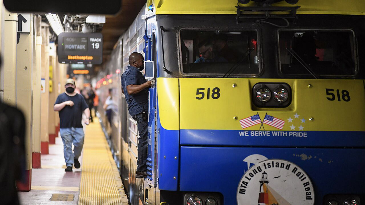 Rampant time fraud uncovered among rail maintenance staff